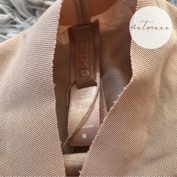 Skims Sheer Sculpt Low Back Short in Clay M - Picture 2 of 3